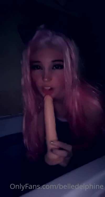 New Leaked Vid Of Belle Deepthroating!