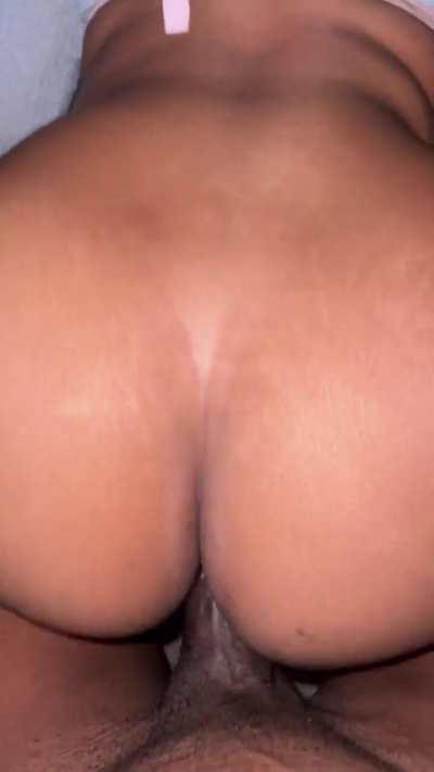 You can just see how soft the Ass is when it get smacked 😍