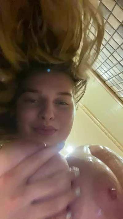 What about wet boobs?🥵
