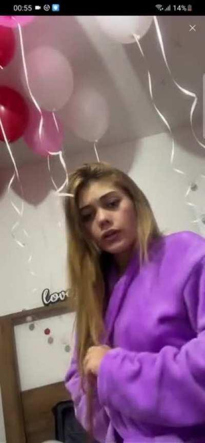 Bigo live oops breasts