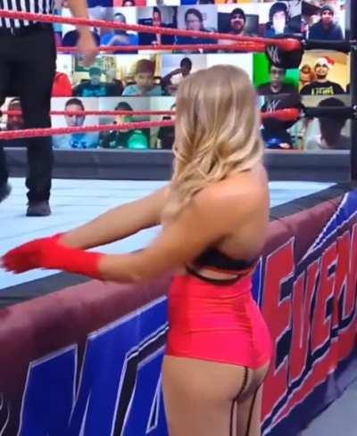 Lacey Evans