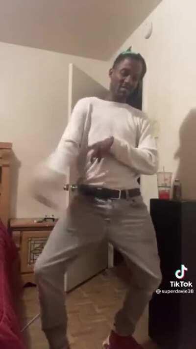 Somebody laced unc pencil ass blunt 💀