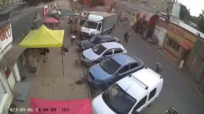 The moment Russian regime bombed a Ukrainian market which resulted in 16 civilian deaths and over a dozen injured.