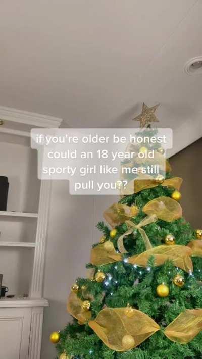 Emily (@ilovesmilinggg)