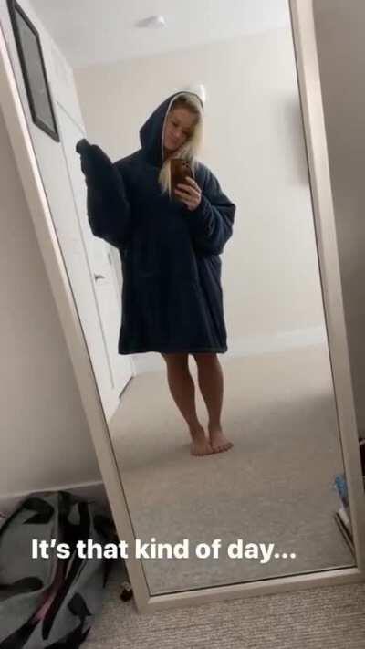 Dani's calves are God tier