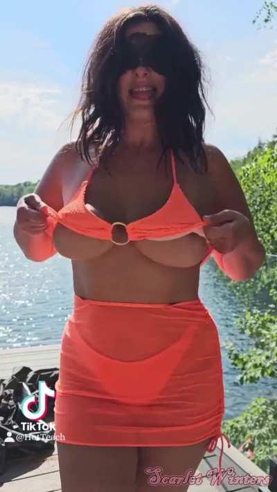 this teacher likes showing off her tits on tiktok