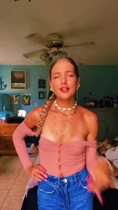 girls just wanna have fun 😈