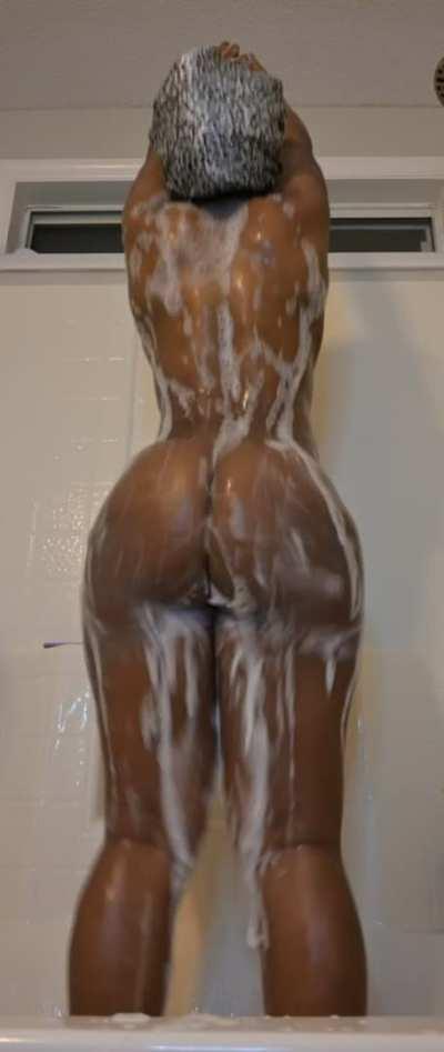 Do you like the way my ass claps? 👏🏽👏🏽👏🏽