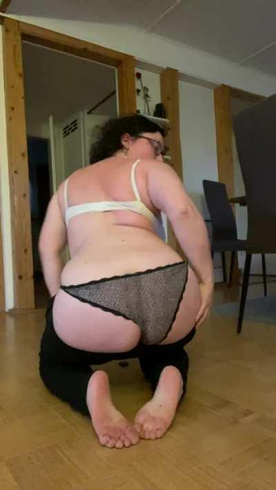 Would you survive if I would sit on your face?