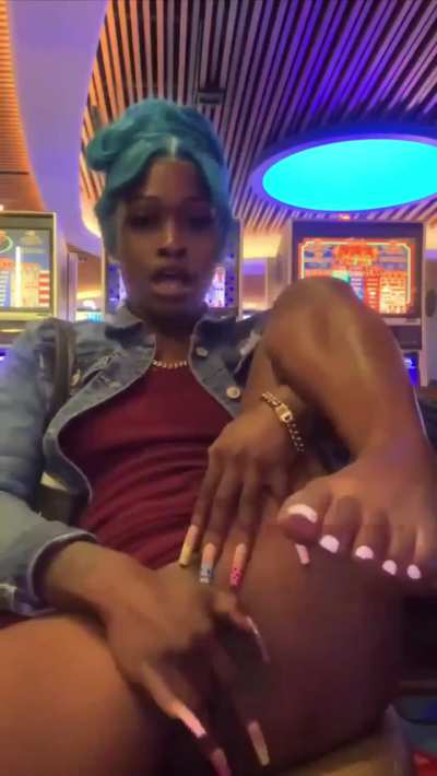 In The Casino 🎰 Goin Crazy