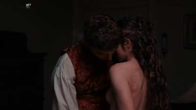 Lou de Laage In O Caderno Negro