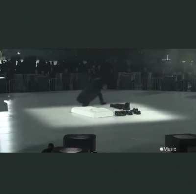 LMAOOOOO MAN I LOVE HIM