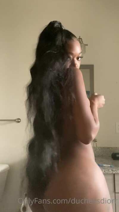 Mmm , love this 💦 beauty😍