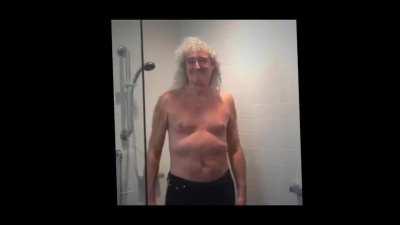 “Yeah I’m an artist”