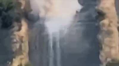 🇷🇺 Ukrainian drone vs Russian Lada