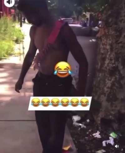 It’s something wrong with unc fr😭😭😭