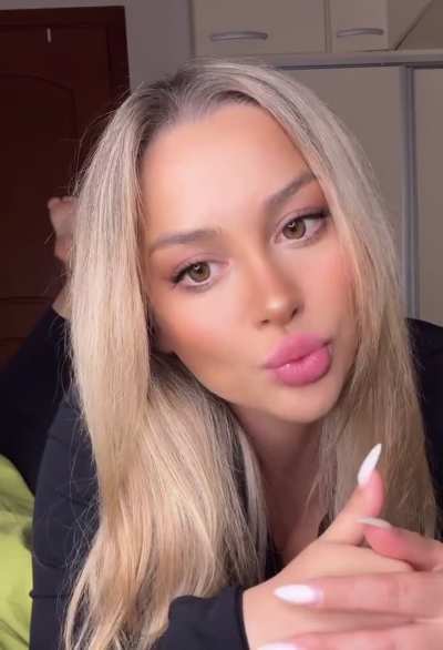 Veevee on TikTok . If someone has any other videos