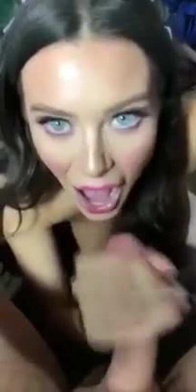 Lana Rhoades 🍑🤤