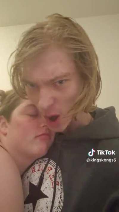 She’s miiiine!!! 🎸🎸🎸🎸🎸