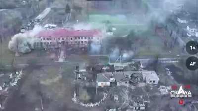 Ukrainian tank firing at a building + rare footage of an M1117 ASV firing at a Russian position in Shevchenko, outside Pokrovsk. December 2024