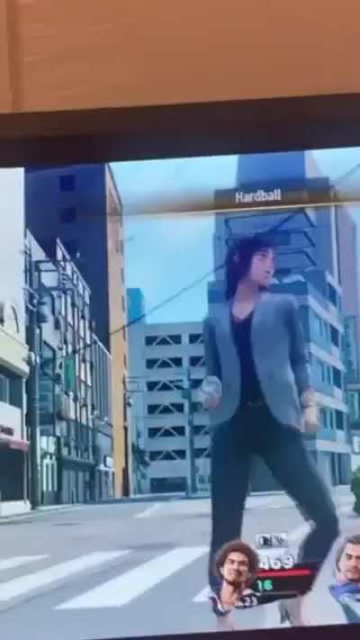 Ichiban fancam/slideshow my phone made on its own