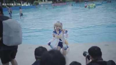 Water park holds Genshin cosplay event, masses descend