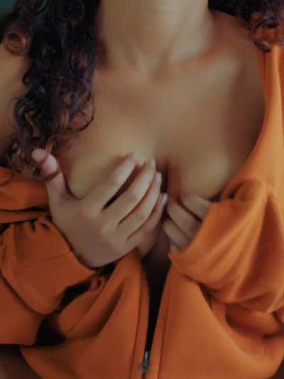 My husband isnt home for a week! 😁