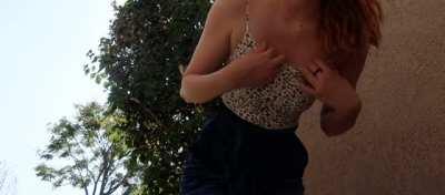 went to move the shirt down and the strap snapped 🙈