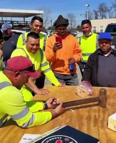 Nothing like older grown man strength 💪. CT@diazsamy210