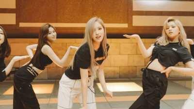 201111 - Mina's Shimmy