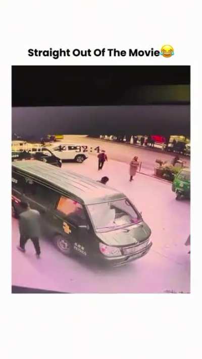 Straight out of a movie 🤣