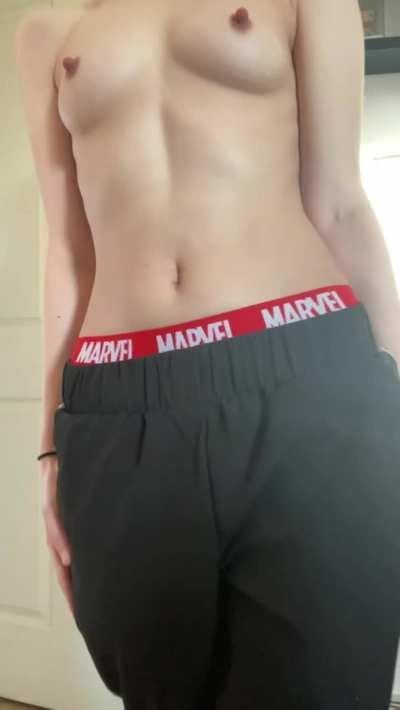 I invite you to marvel at my titties! [F]