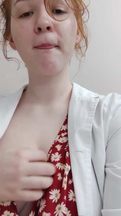 I know you looking for a cute redhead 😋