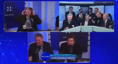 Hace menos de un mes, Javier Milei y el resto del equipo económico en el programa de Alejandro Fantino
