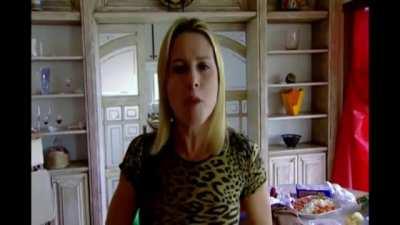 Paula Burlamaqui, brazilian actress showing her sexy hard body!