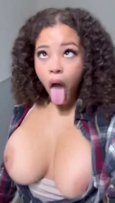 Do yall like lightskins?