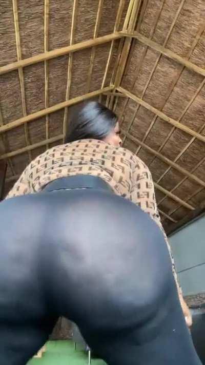 More Phat n Juicy 🍑🍑💦💦