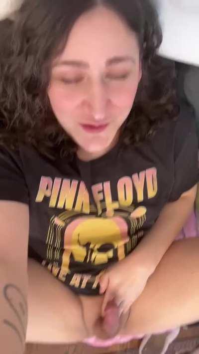 Would you take a seat if I offered? 😋