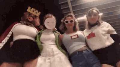 I just searched Technoblade in google and found this. (WTF IS THIS!!!!)