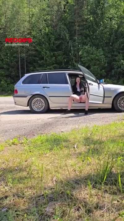 Pissed higher than the car while other cars are driving past!! Seeing that pressure what do you think I was in the past life?  Enjoy :P