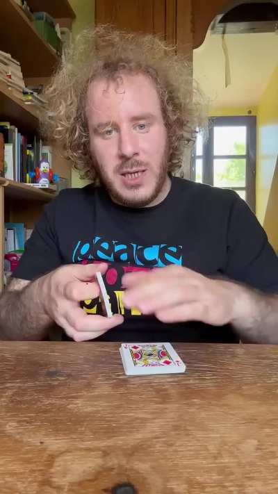 Markobi - Invisible cut (card magic)