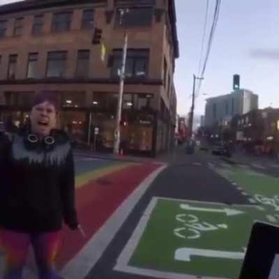 SCREEEEEEEEEEEEEEE/ third wave out here