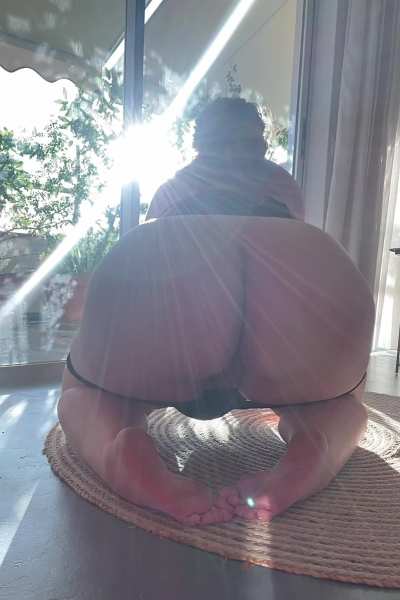 I have massive ass for a short girl but I like it!!