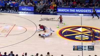 [Highlight] Jalen Brunson throws it down!