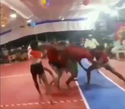 video dekh vai title me kya he