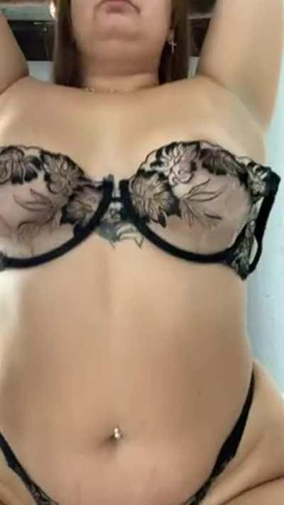 Anyone here appreciates chubby woman