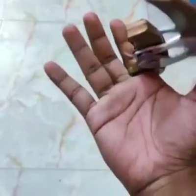 3D printed Foldable valorant prime 2.0 Karambit