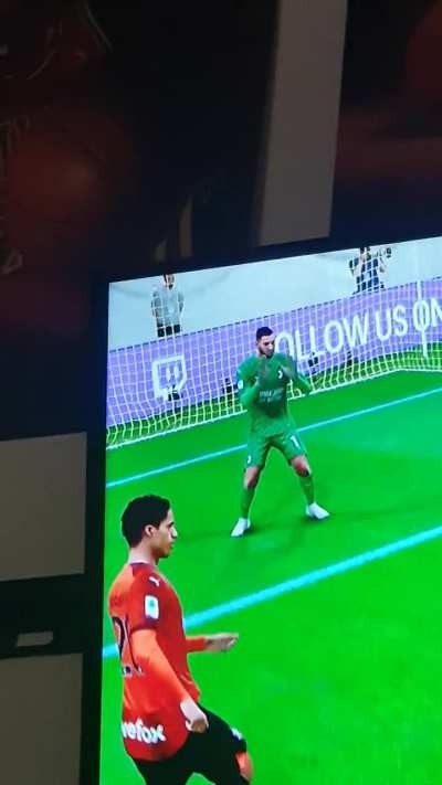 Gigio ma cosa stracazzo fai?? 🤨