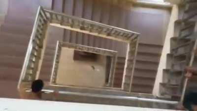 May you help me find the sauce played on this clip?