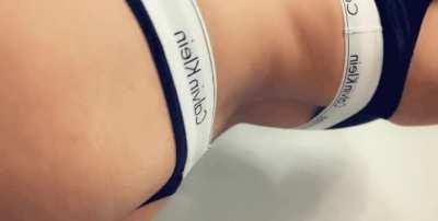 Upvote and share for dildo vids!!